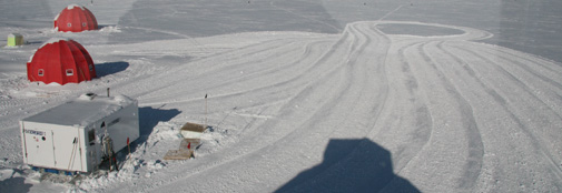 Removing snowdrifts 