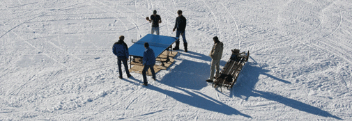 Summer in the middle of the greenlandic ice sheet